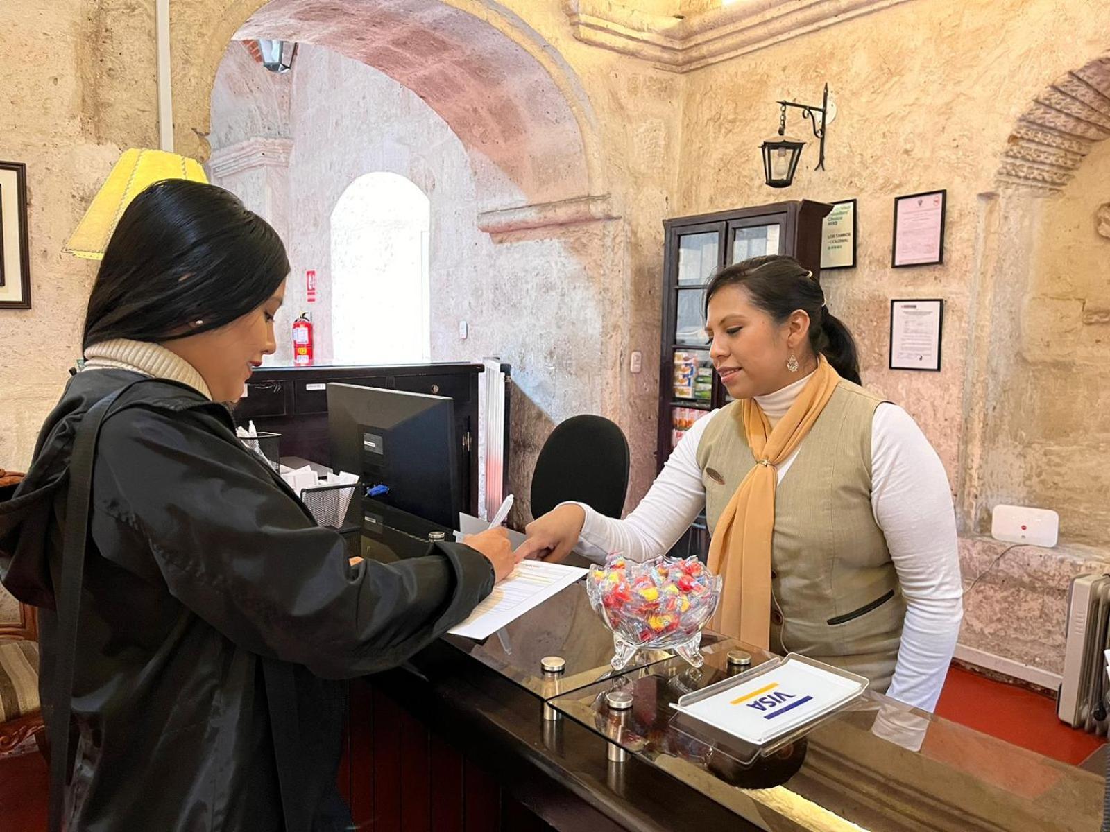 Hotel Los Tambos Colonial アレキパ エクステリア 写真